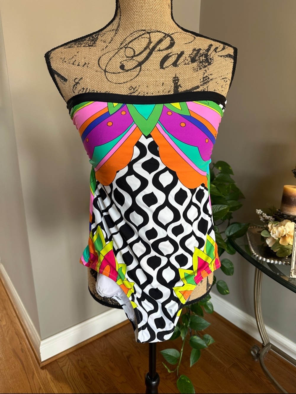 Trina Turk Balboa Print Bandeau One piece Maillot Swimsuit Size 8 - Picture 2 of 12